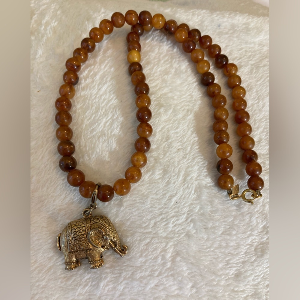 Sarah Coventry Elephant Pendant and Dark Amber Colored Beads‎ Necklace